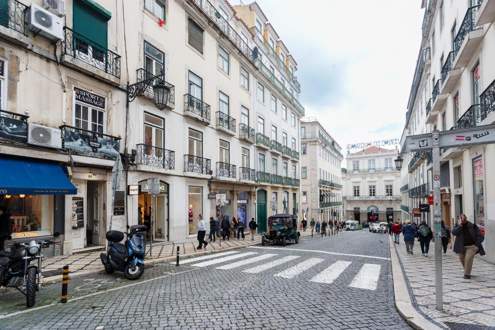 Guest house Charming Chiado Lisbon